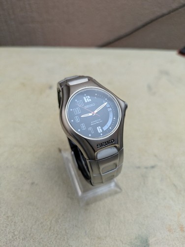 Men's Seiko 5J22-0A90 Kinetic Wrist Watch In Full Working Order And Keeping Time - Picture 19 of 23