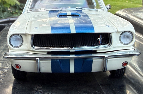 1:18 Lane ExactDetail 1965 Shelby Ford Mustang GT 350 Diecast Model Car - Picture 3 of 24