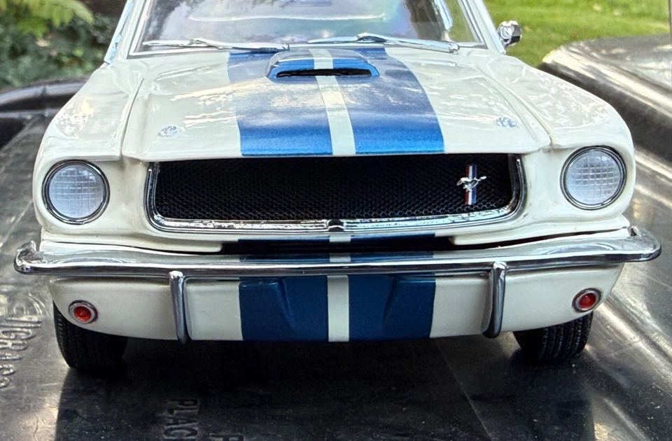 1:18 Lane ExactDetail 1965 Shelby Ford Mustang GT 350 Diecast Model Car - Image 3 of 4