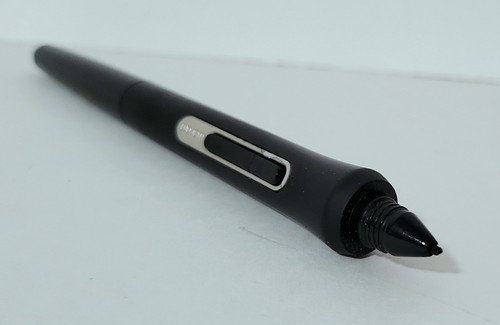 Wacom Cintiq 16 Creative Pen Display Tablet rysunkowy DTK1660 - Zdjęcie 3 z 7