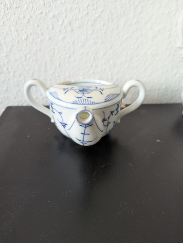 Schnabel-Sauciere Weiß-blaues Porzellan Mit Blumendekor Von Tettau mit Mängel - Bild 3 von 7