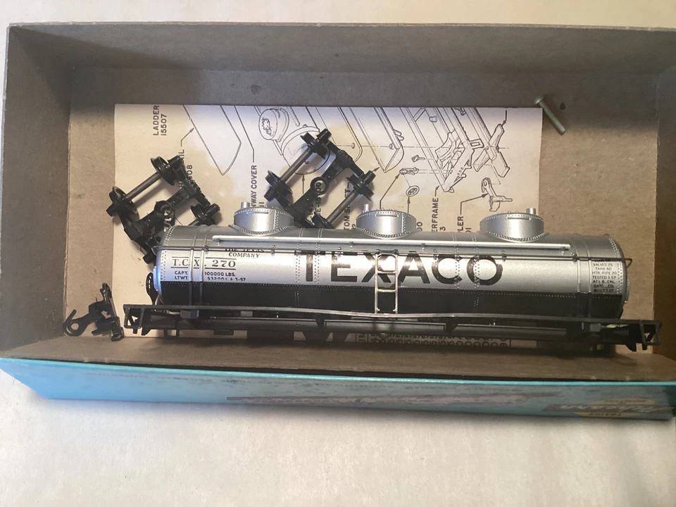 Coches cisterna Athearn caja azul HO Texaco #270 GULF #2605 Celenese #39617 Foto 4 de 4