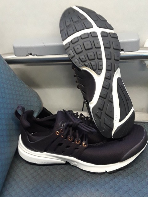 nike air presto burgundy