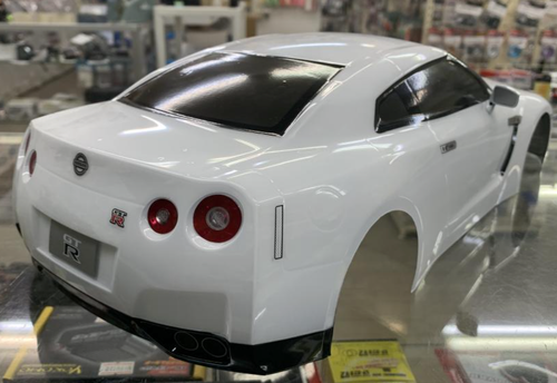 NEW TAMIYA 1/10 RC NISSAN R35 GTR CUSTOM PAINTED BODY SHELL - WHITE (NO HOLES) - Picture 3 of 5