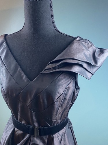 Damen-Minikleid Größe 8 schwarz Taft formell Fit N Flare Gürtel Doppel-V - Bild 4 von 20