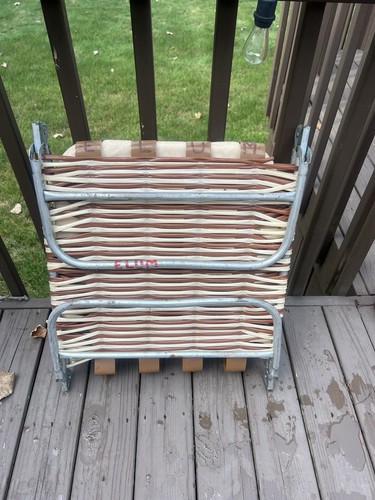 Vintage Tri Folding Vinyl Tube Chaise Beach Lounge, Large Lawn Chair & Strong - Picture 14 of 14