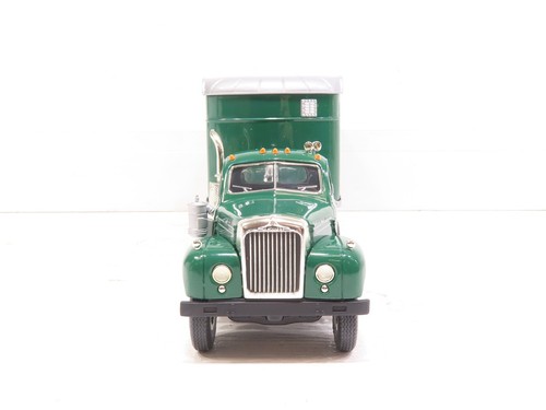 Eastwood Automobilia B-61 1960 MAC Tractor Trailer LN - Picture 7 of 10
