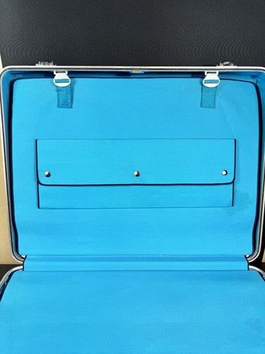 Zero Halliburton Aluminum Case Large w/ Original Inserts 24 X 18 X 7 Must See - Picture 14 of 18