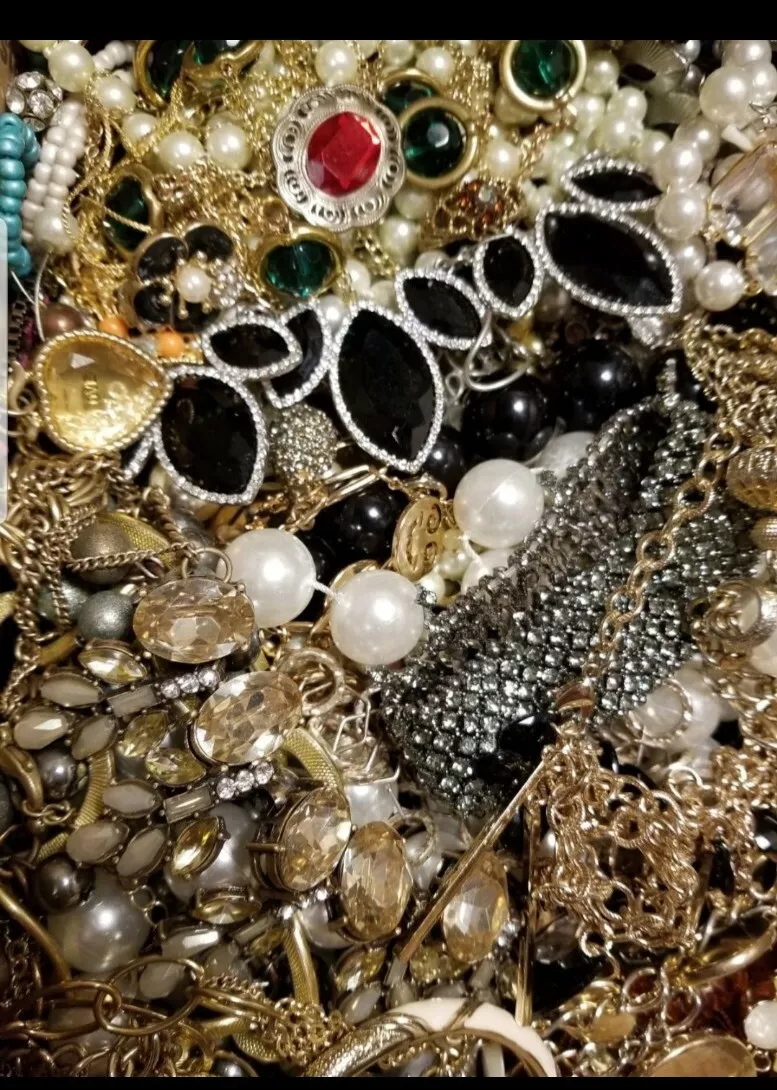 Vintage mod jewelry clearance