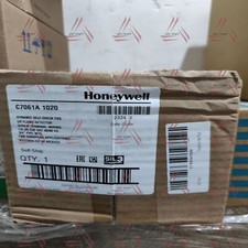 1PC Honeywell C7061A1020 UV Flame Detector C7061A 1020 New In Box free Ship