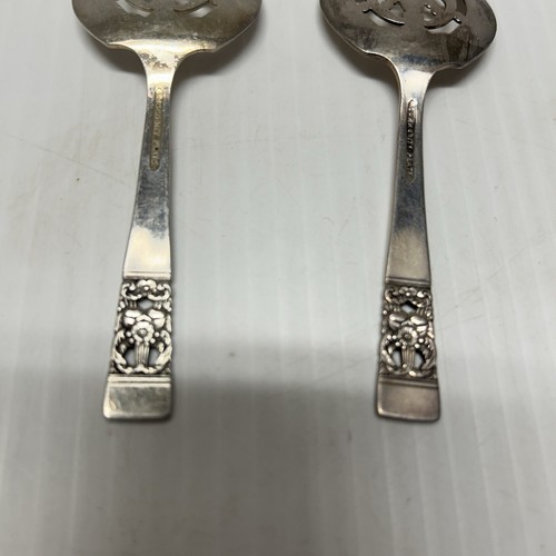 "Coronation" Cucumber Server Art Deco Community Silver Plate 4 3/8" Set Of 2 - Picture 6 of 9