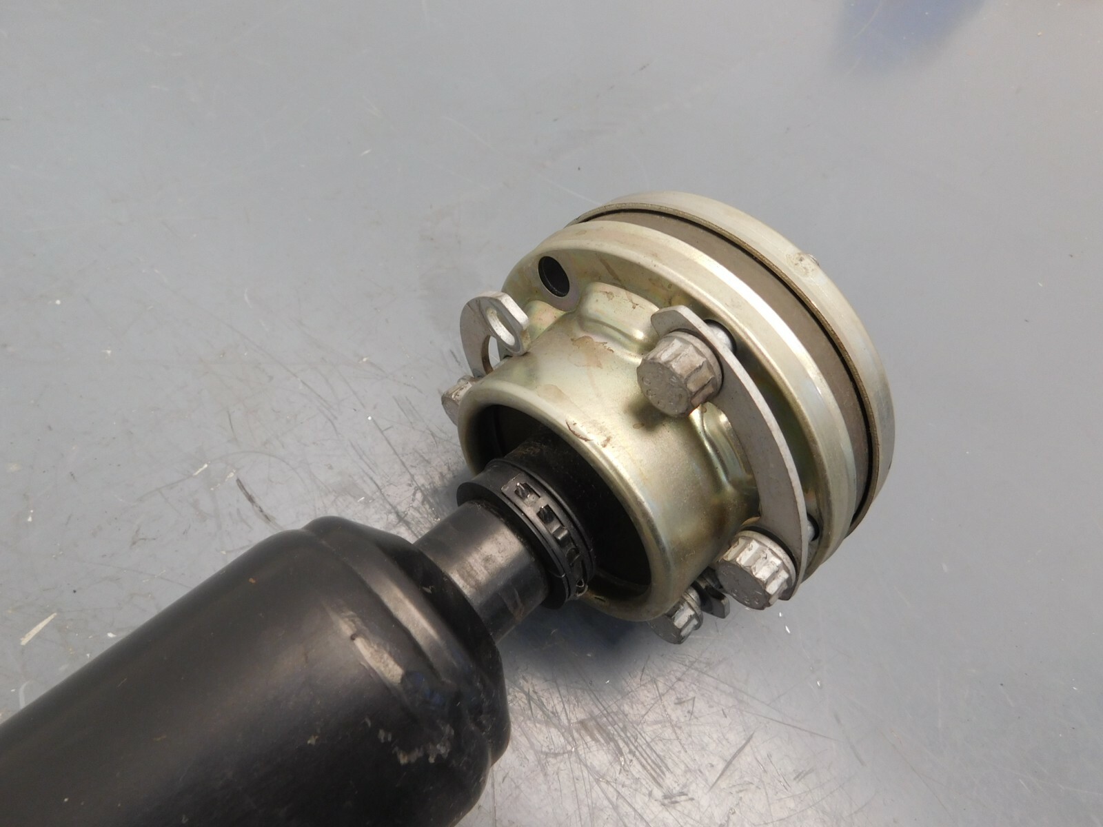 2012 11 - 19 Maserati GranTurismo MC Driveshaft #4987 F7