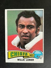 Willie Lanier 1975 Topps Football Card #325 Kansas City Chiefs Hall of Famer