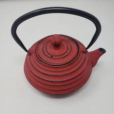 Ibili Cast Iron Ribbed Tea Pot Red Black Ceylon Kuta .30 Ounces Single Serve