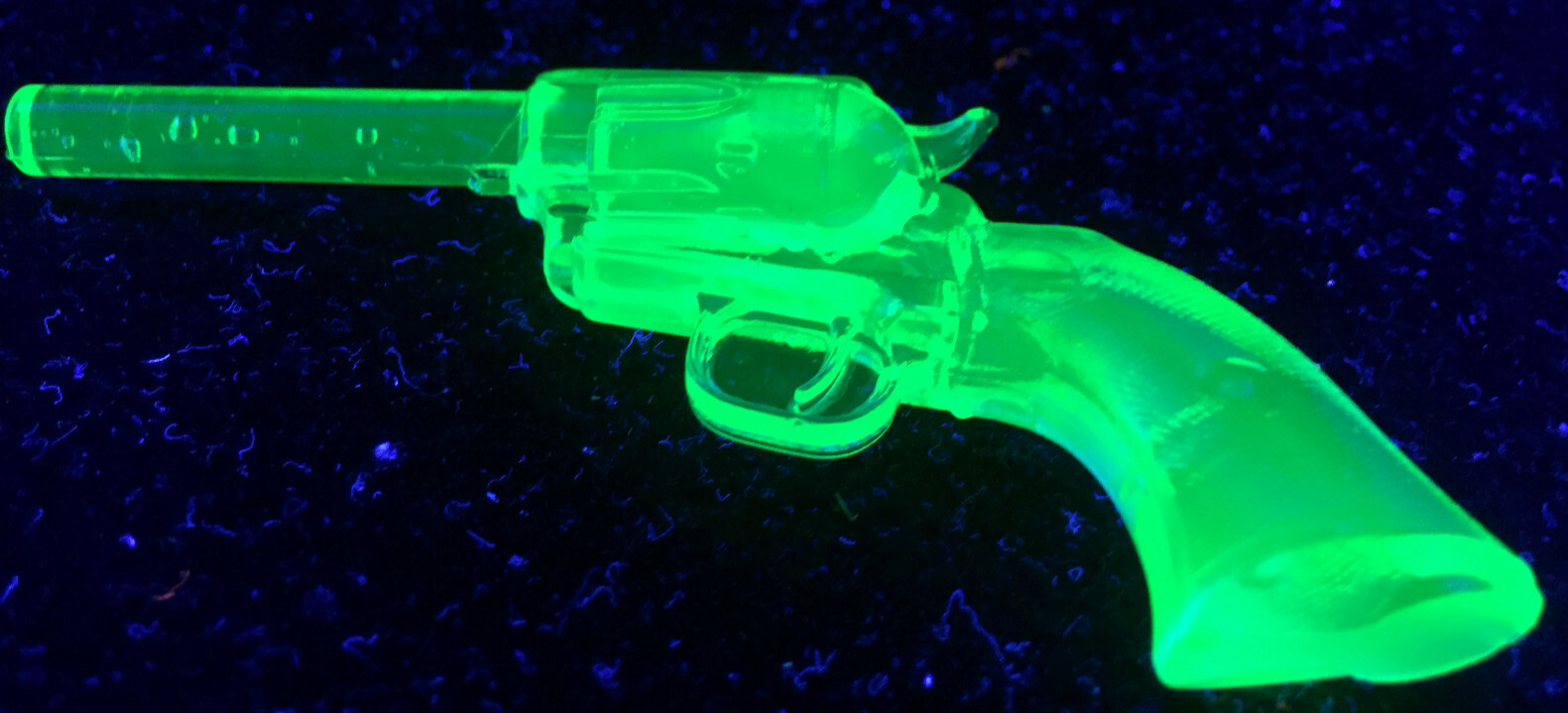 Green Vaseline glass Colt Revolver pistol uranium single action army gun python 