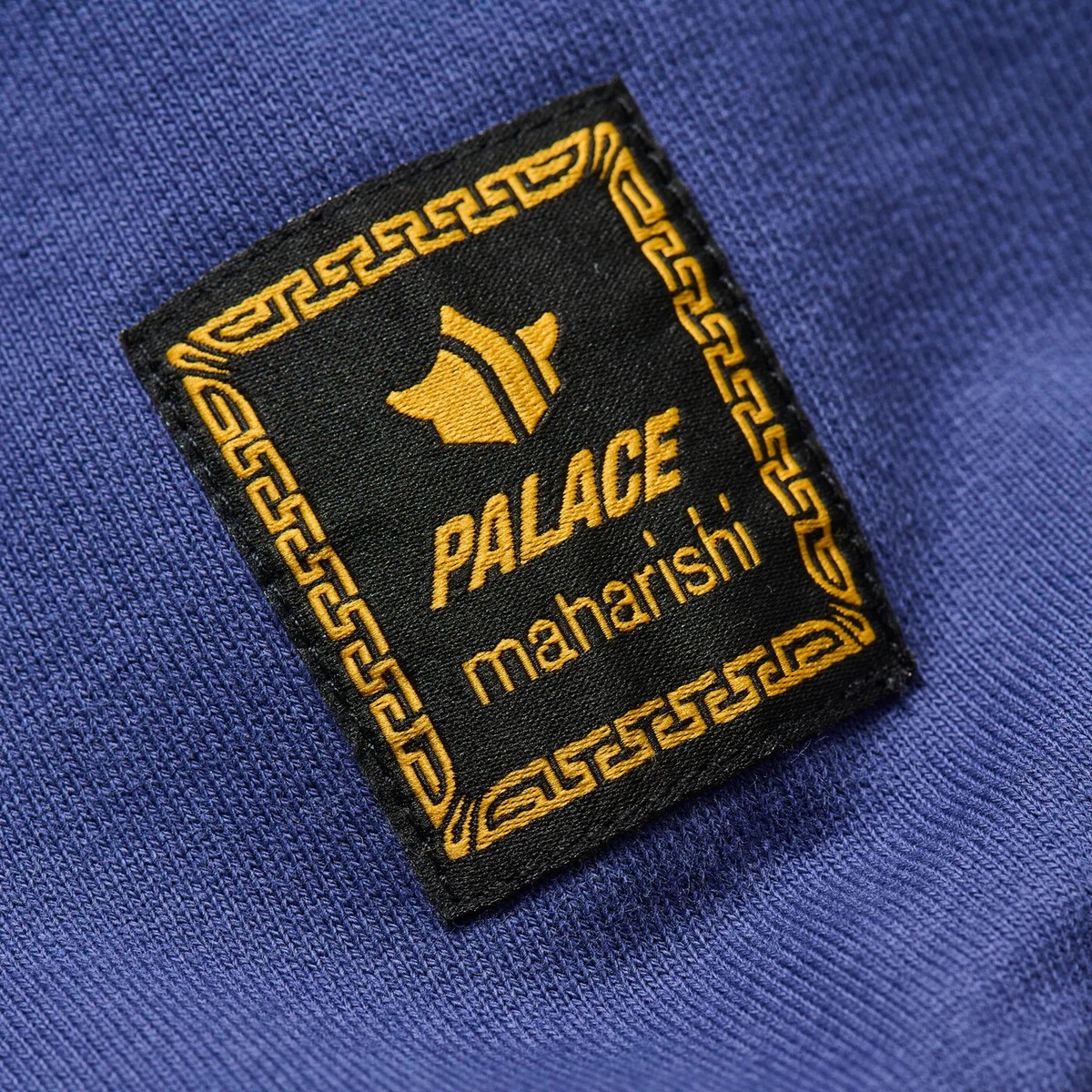 定価割れ出品 新品 未開封 palace maharishi hoodie PALACE MAHARISHI | PALACE SKATEBOARDS