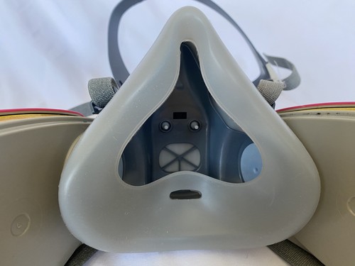 Kleine 3M 7501 - 7581 Wiederverwendbare Halbgesichtsmaske Atemschutz Silikon mit Filter - Bild 6 von 6