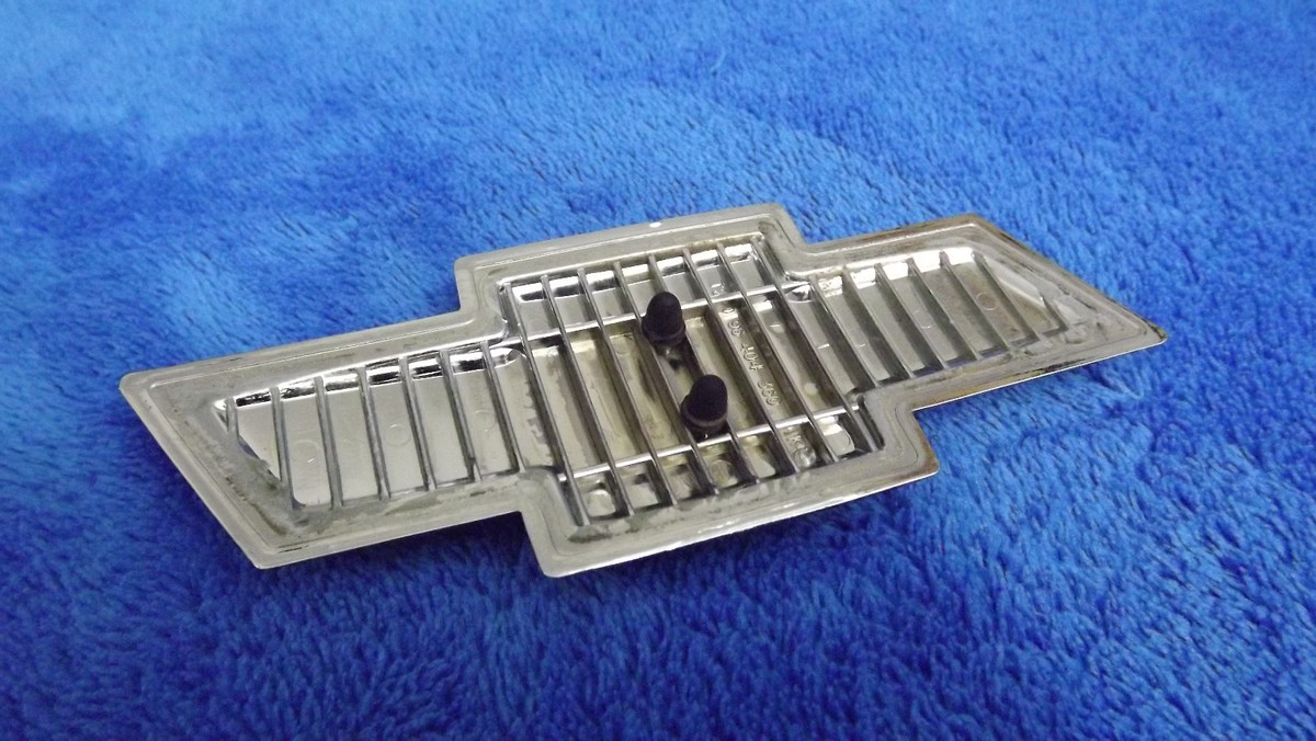 CHEVROLET GOLD Bowtie Emblem Badge Symbol OEM CHEVY P/N T20
