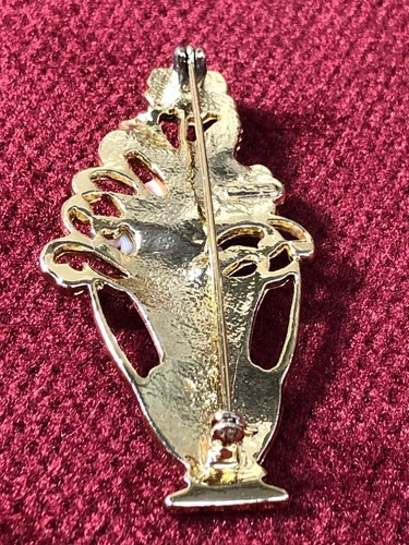 Estate Goldtone Porcelain Rose Brooch Pin - Picture 2 of 4