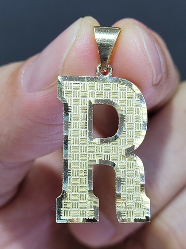 Colgante con dije letra R con inicial XL bloque oro 14K - Imagen 1 de 4