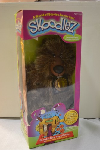 SAMMLERSTÜCK SKOODLEZ Bär BOON Rentner PLÜSCHTIER Stofftier SPIELZEUG Sammeln NEU - Bild 8 von 8