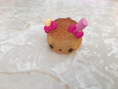 nom nom snow cone maker