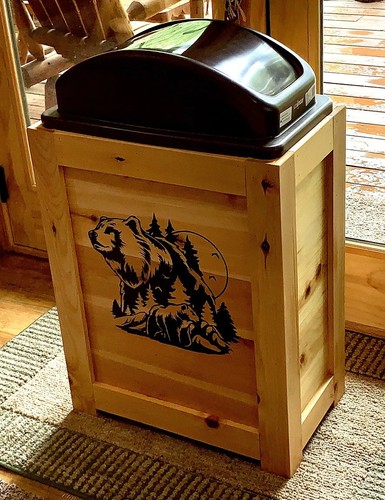 NEW RUSTIC BEAR WOOD KITCHEN TRASH BIN GARBAGE CAN 33 GAL CABIN WESTERN DECOR - Picture 1 of 4