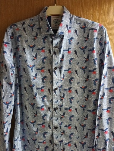 A Fish Named Fred Mens L/S Shirt SIZE Med Multi Parrots Design Cotton Mix VGC - Picture 5 of 14