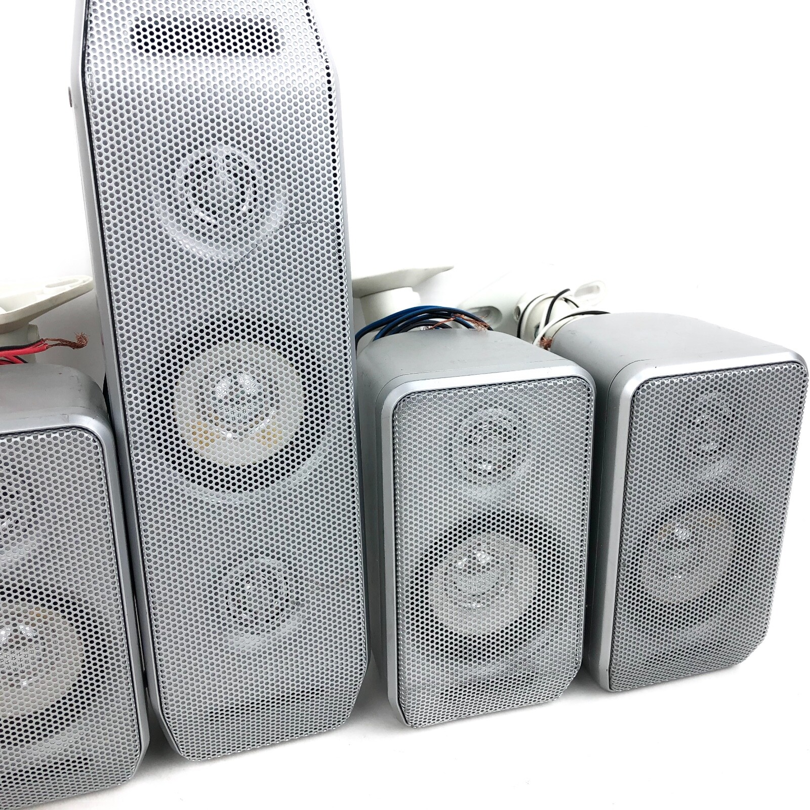 RCA DVD Home Theater Speakers RTD258 (set of 4) Rear & Front & Center