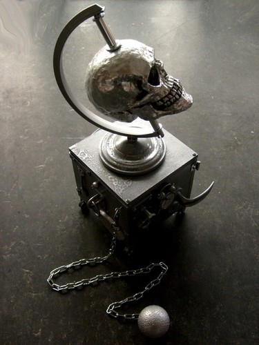 human skull anatomical art sculpture funeral collectible globe map world death - Picture 8 of 24