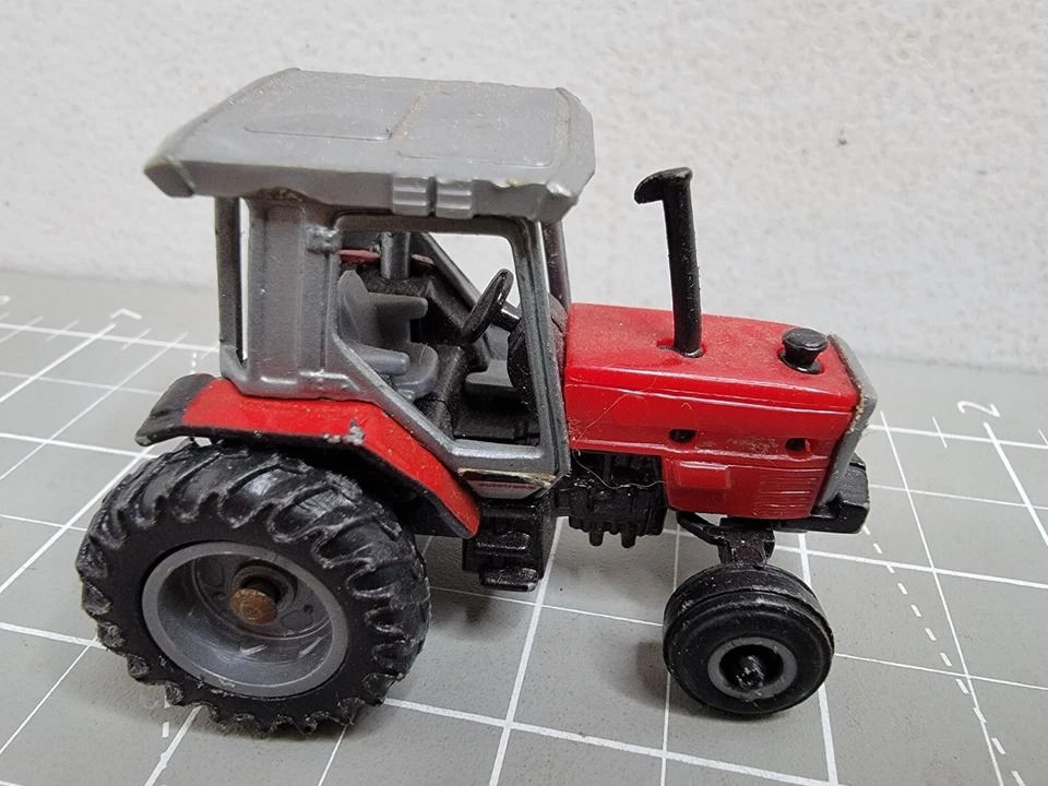 ERTL Tractor Red Die Cast Metal 1:64 Scale Ferguson Farming Equipment Model - Image 3 of 4