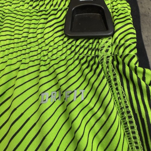 Nike Shorts Boys Youth L Green Dri-Fit Athletic Elastic Waist Basketball Gym - Picture 5 of 6