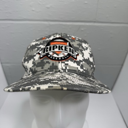 RIPKEN BASEBALL Hat Cap Mens Myrtle Beach SC Flex Fit Size Small Camo Camp NWOT - Foto 1 di 12