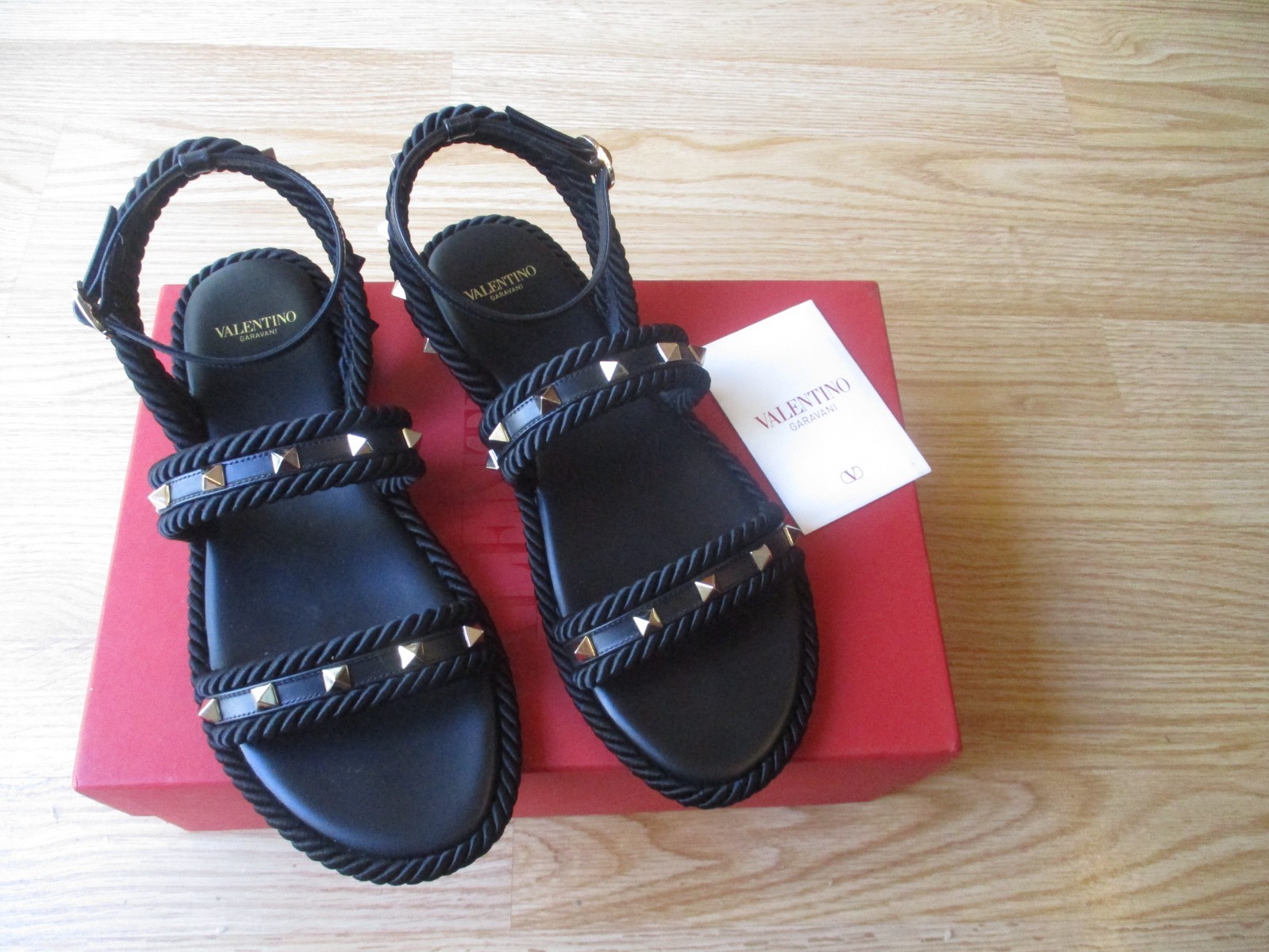 $850 Valentino Garavani Rockstud Leather Torchon Rope Trim Sandals 37 US 7 NIB thumbnail 4