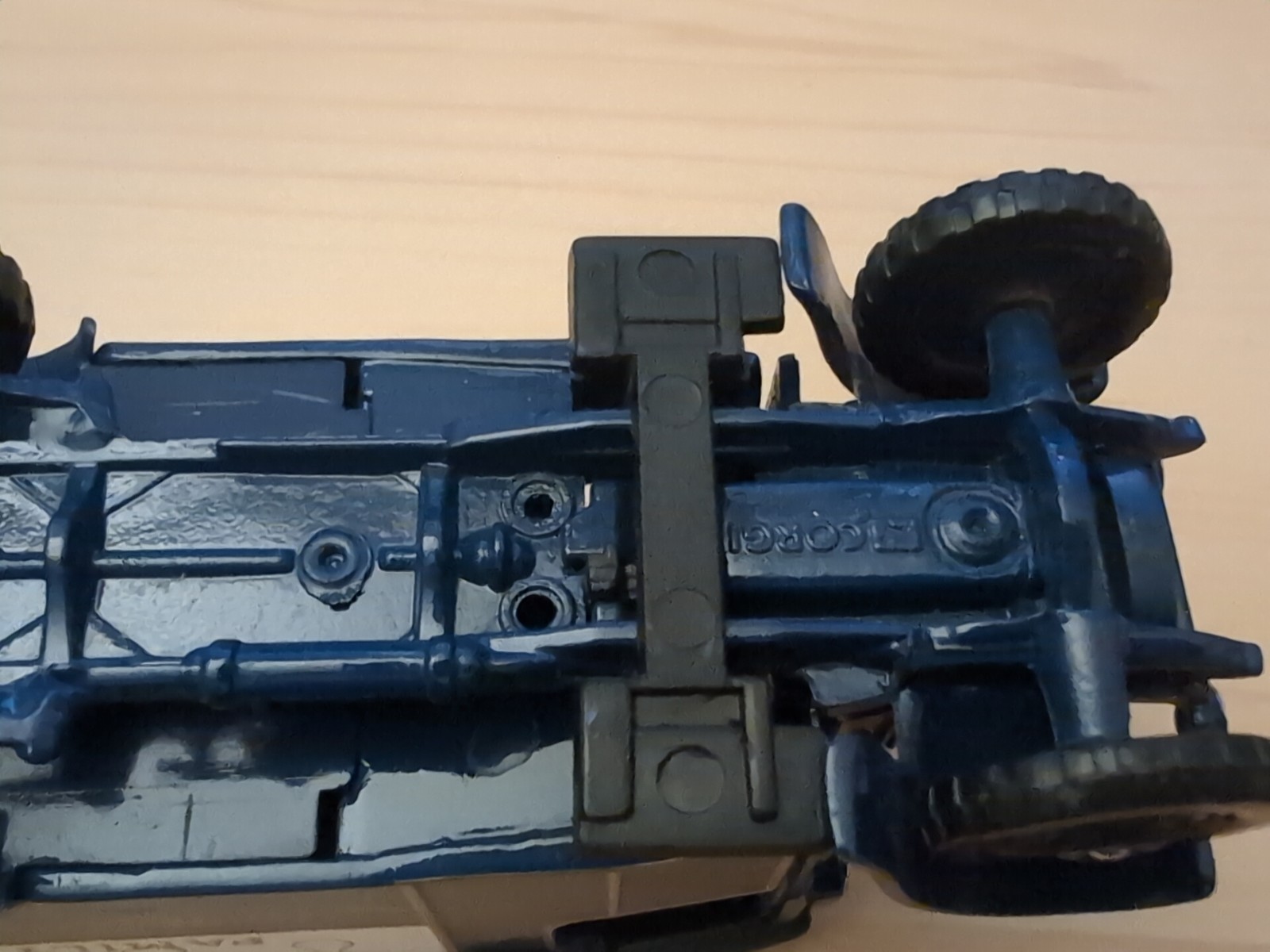 Picture 4 of 9