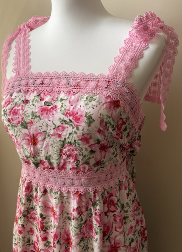 NWOT Women's Tiered Pink Floral Maxi Dress Large Lace Tied Straps Cottage Tea - Picture 3 of 6