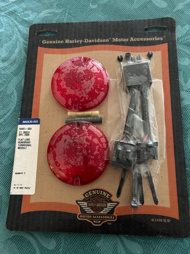 Genuine Harley Davidson Flat Lens Run Brake Turn Signal 69461-06A -BRAND NEW