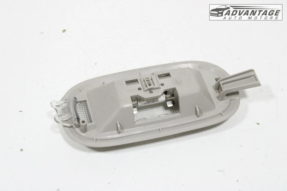 Hummer H3 2007-2010 techo trasero cúpula luz lectura mapa lámpara OEM Foto 3 de 4