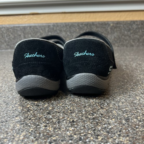 Skechers Damen-Slipper 8 bequeme Freizeitschuhe schwarz Wildleder/Stoff Kreuzriemen flach - Bild 8 von 10