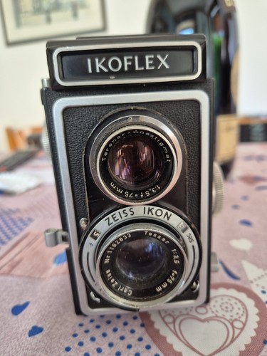 Macchina Fotografica  Formato 6 X 6 ICOFLEX Con ZEISS E TESSAR - Foto 1 di 6