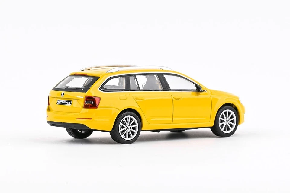 Skoda Octavia III Combi (2013) - Gelbes Taxi ABREX 1:43 - Bild 3 von 4