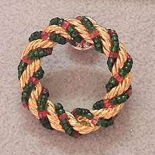 Avon Wreath Brooch Pin 1988 Rope Holiday Seed Beads Green Red Garland Vintage