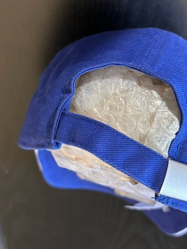 SOLID BLUE CAP ITALIA LOOKS UNWORN - Photo 4/9