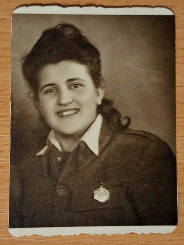 Photo End of WWII Yugoslav Partisan Woman Decorated - Picture 1 of 2