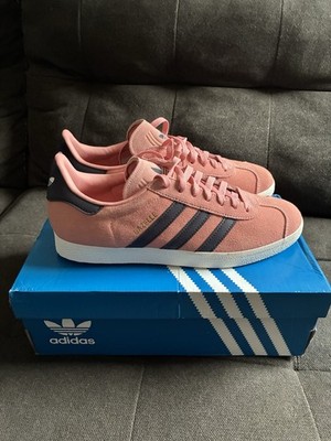 adidas Gazelle Size 9 Men/10.5 Women, Brand New. Color Glow Pink & Aurora Black.