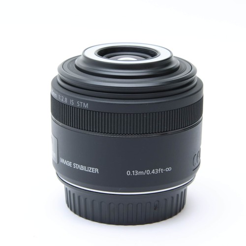 Canon EF-S 35mm F/2.8 Macro IS STM (APS-C / EF-S mount) #73 - Picture 2 of 12