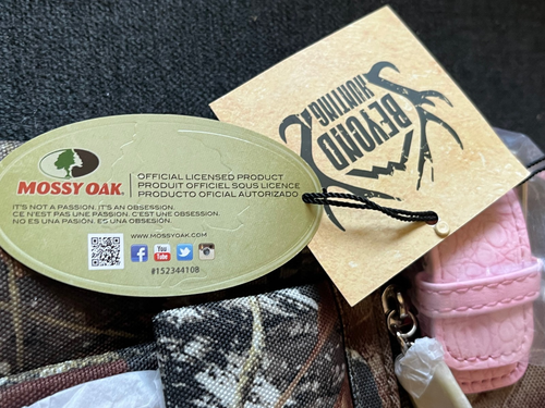 Beyond Hunting Mossy Oak Camo/Pink Accents Cross Body Bag/Handbag NWT - Picture 5 of 7