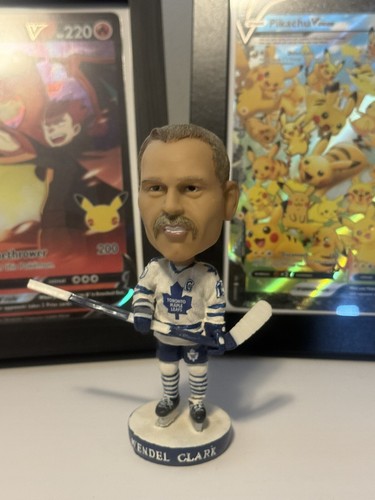 TORONTO MAPLE LEAFS WENDEL CLARK 17 NIGHT BOBBLEHEAD NO BOX + Pro Set Card - Bild 1 von 7