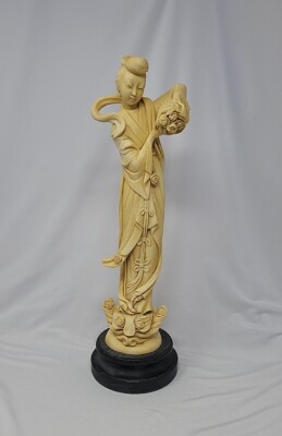 Norleans  Kuan Yin Carved Figurine Resin 14'' Made in Italy Vintage Mid Century