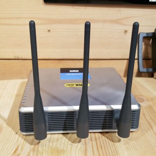 Linksys Wireless-G Router Espansione Velocità e Gamma WRT54GX4 con SRX400 Swanky Barn - Foto 5 di 12